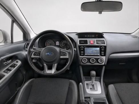 Used 2017 Subaru Crosstrek 2.0i Premium AWD/4WD image 12
