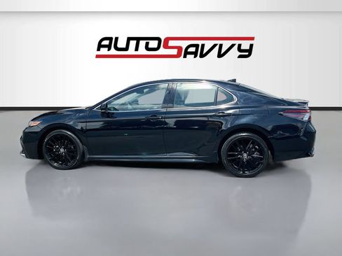 Used 2024 Toyota Camry XSE FWD image 4