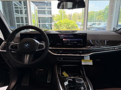 New 2026 BMW X5 xDrive50e w/ M Sport Package AWD/4WD image 15