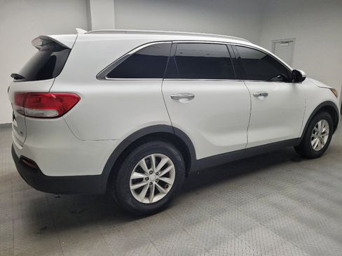 Used 2017 Kia Sorento FWD w/ LX Convenience Package image 10