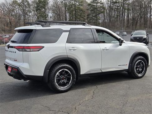 New 2026 Nissan Pathfinder Rock Creek image 3