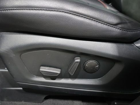 Used 2022 Ford Explorer ST-Line image 13