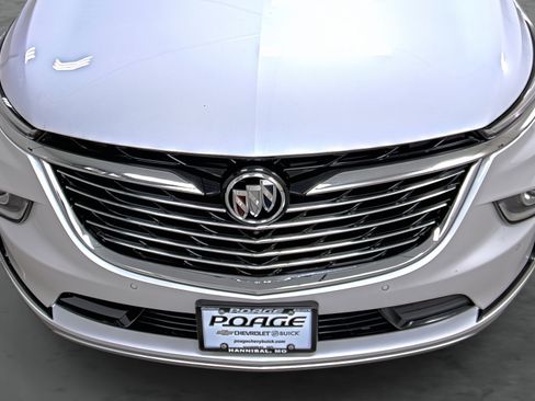 Used 2023 Buick Enclave Essence w/ Experience Buick Package AWD/4WD image 16