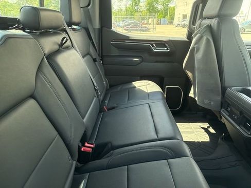 Used 2022 Chevrolet Silverado 1500 RST image 4