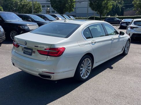 Used 2017 BMW 750i xDrive AWD/4WD image 3