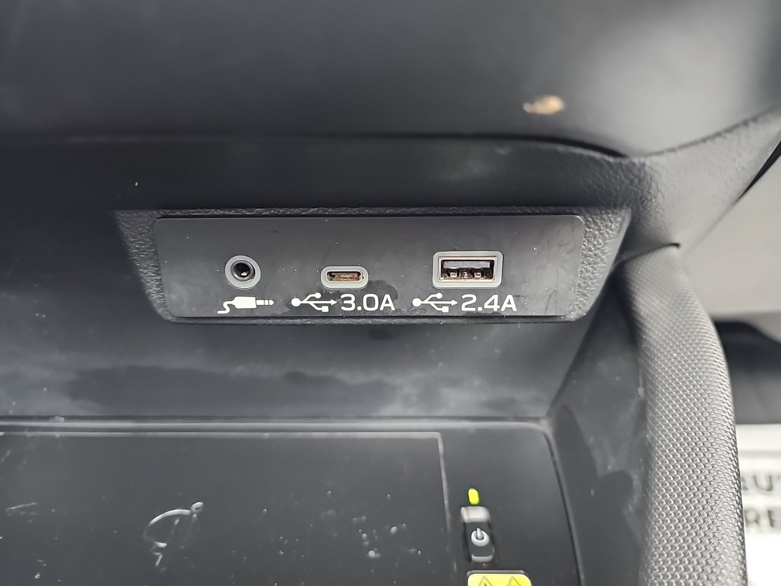 Used 2025 Subaru Forester Premium AWD/4WD image 14