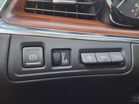 New 2026 Cadillac XT5 Premium Luxury image 23