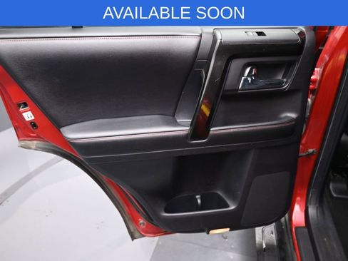 Used 2015 Toyota 4Runner Trail AWD/4WD image 30