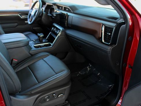 Used 2024 GMC Sierra 1500 Denali w/ Denali Reserve Package image 19