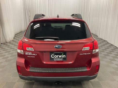 Used 2013 Subaru Outback 2.5i Limited w/ Moonroof Pkg image 3