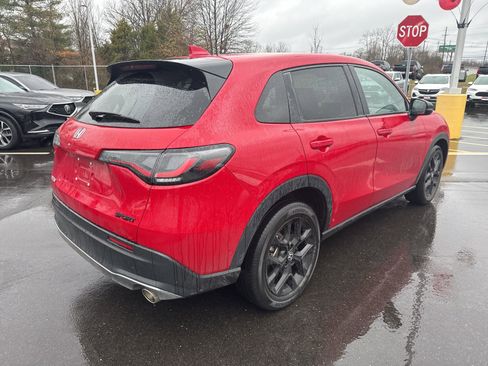 Used 2023 Honda HR-V Sport image 4