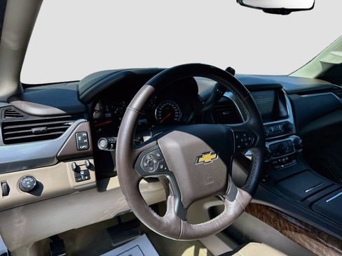 Used 2017 Chevrolet Suburban Premier RWD image 9