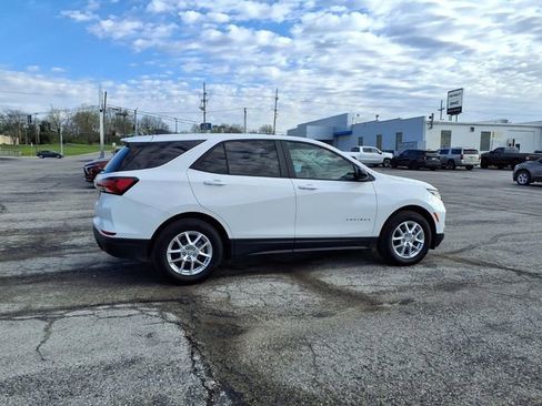 Used 2024 Chevrolet Equinox LS w/ LS Convenience Package FWD image 18