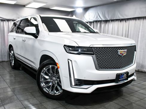 Used 2021 Cadillac Escalade Premium Luxury w/ Driver Assist Tech Package AWD/4WD image 3