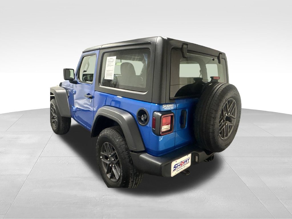 Used 2026 Jeep Wrangler Sport AWD/4WD image 12