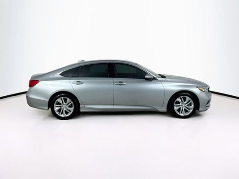 Used 2018 Honda Accord LX image 8