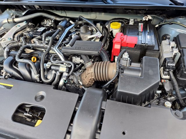 Used 2025 Nissan Sentra SR w/ SR Premium Package FWD image 26