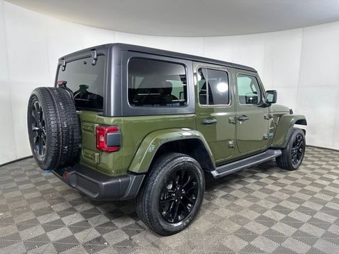 Used 2023 Jeep Wrangler Unlimited Sahara image 3
