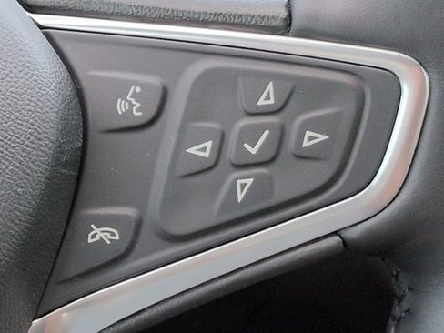 Used 2022 Chevrolet Equinox LT FWD image 26