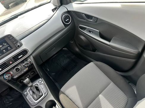 Used 2021 Hyundai Kona SE w/ Cargo Package image 20