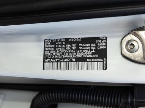 Used 2024 Porsche Cayenne image 52