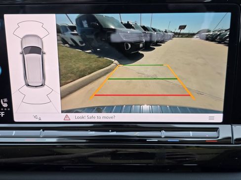New 2026 Volkswagen Atlas SE FWD image 16