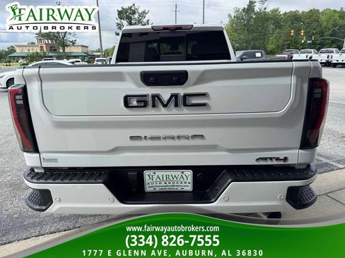 Used 2024 GMC Sierra 2500 AT4 w/ AT4 Premium Plus Package AWD/4WD image 7