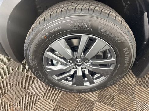 New 2025 Nissan Pathfinder SV image 33