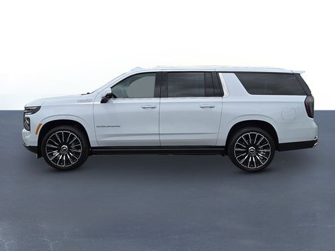 New 2026 Chevrolet Suburban High Country AWD/4WD image 8
