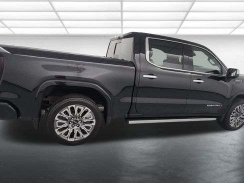 Used 2023 GMC Sierra 1500 Denali Ultimate AWD/4WD image 8