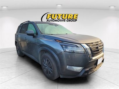 Used 2022 Nissan Pathfinder SV