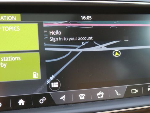 Used 2017 Jaguar F-PACE Prestige image 26