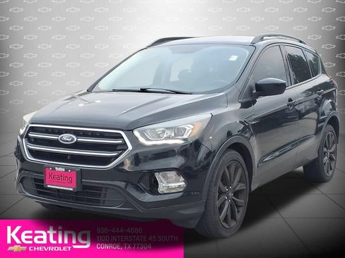 Used 2018 Ford Escape SE w/ SE Sport Appearance Package FWD image 8