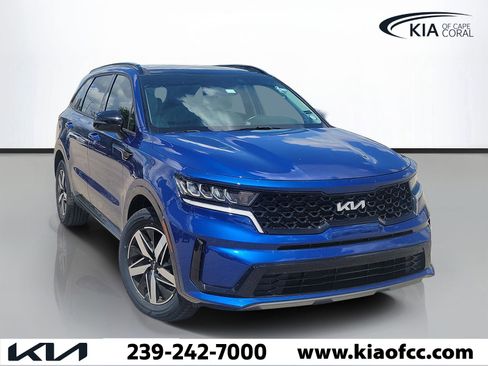 Certified 2023 Kia Sorento S w/ Panoramic Sunroof Package FWD image 1