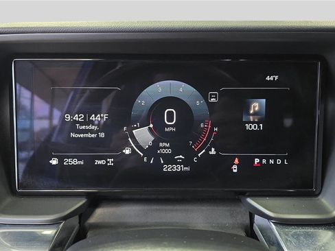 Used 2025 GMC Terrain Elevation image 10