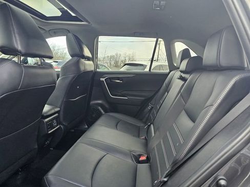 Used 2020 Toyota RAV4 XLE Premium image 20