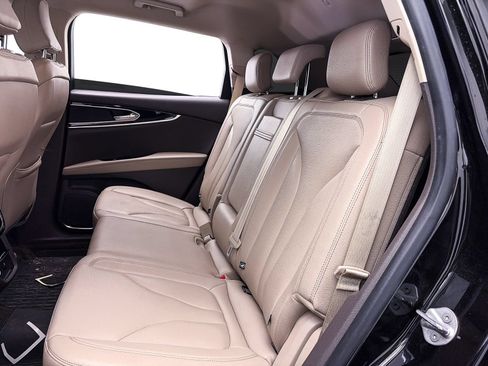 Used 2023 Lincoln Nautilus FWD w/ Premium Package image 36