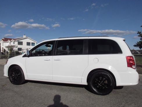 Used 2019 Dodge Grand Caravan GT FWD image 15