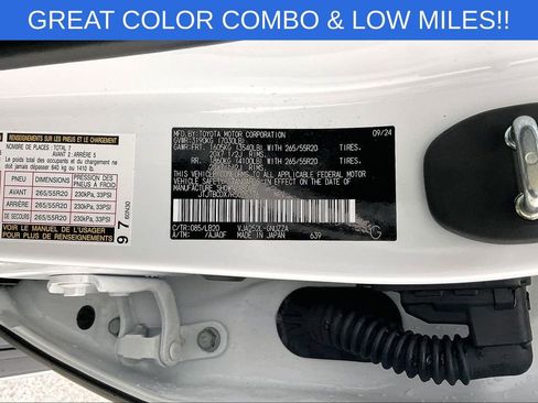 Used 2024 Lexus GX 550 w/ Cold Area Package image 44