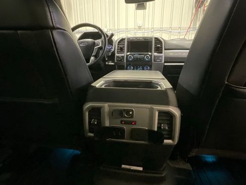Used 2019 Ford F250 Lariat w/ Lariat Ultimate Package image 12