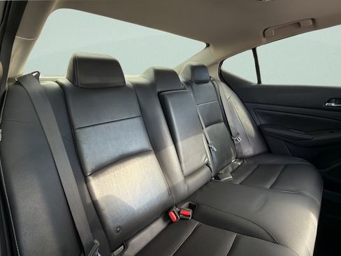Used 2019 Nissan Altima 2.5 SL FWD image 31
