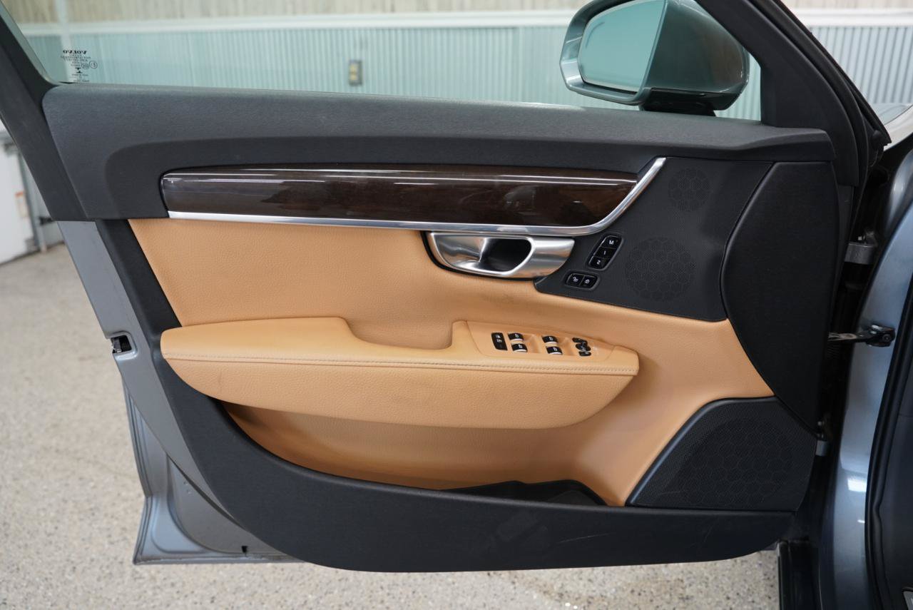 Used 2018 Volvo S90 T5 Momentum w/ Convenience Package FWD image 28