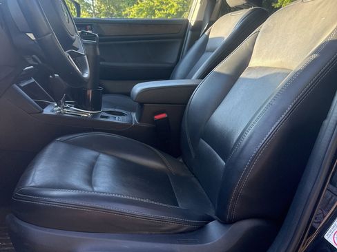 Used 2018 Subaru Outback 3.6R Limited AWD/4WD image 8