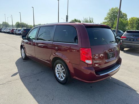Used 2019 Dodge Grand Caravan SXT FWD image 5