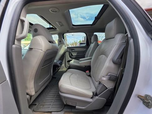 Used 2016 Chevrolet Traverse LTZ AWD/4WD image 13