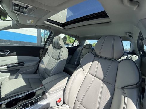 Used 2019 Acura TLX V6 w/ Technology Package FWD image 10