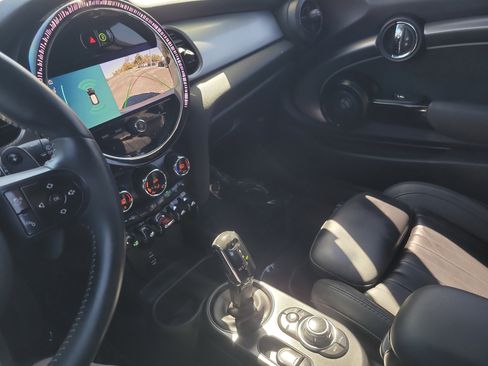 Used 2022 MINI Cooper S image 17