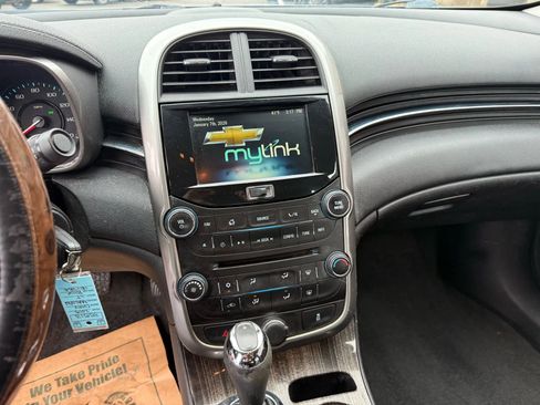 Used 2015 Chevrolet Malibu LT image 19