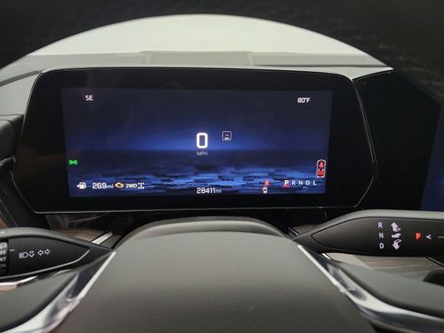 Used 2025 Chevrolet Tahoe LT image 12