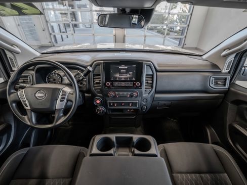 Used 2022 Nissan Titan S w/ S Utility Package image 8
